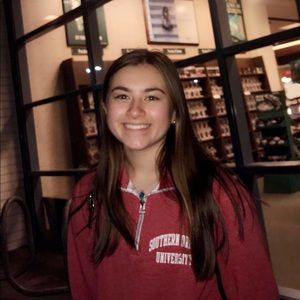 Meet your Posher, Carly